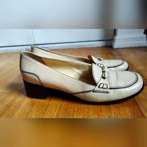 Prada loafers. 9.5. leather sole, lining and upper..  Made in  Italy.